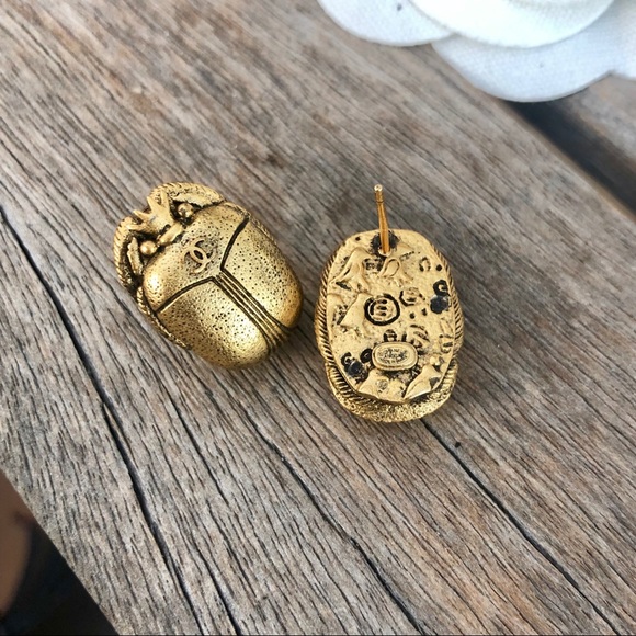 Chanel scarab beetle earrings - Picture 5 of 8
